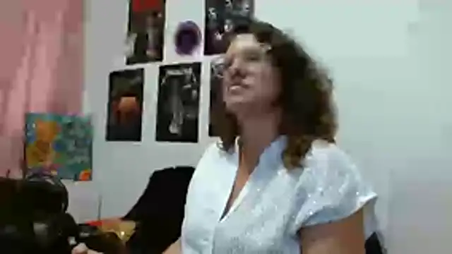 Snapshot of charlotte__G chatting on December 22, 2025, 6:49 pm charlotte G online show from December 22, 2025, 6:49 pm