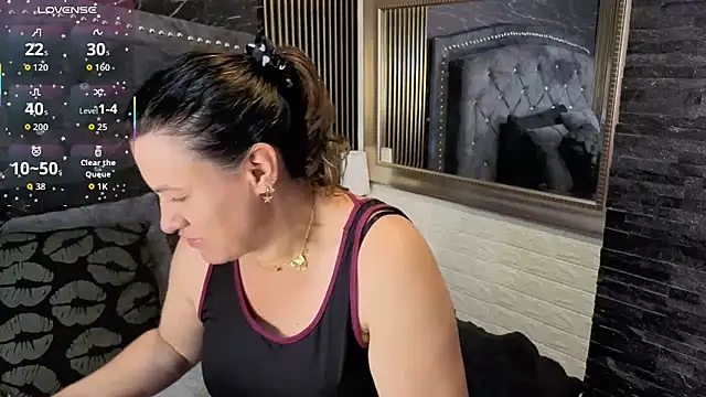 Snapshot of charlotte__G chatting on January 9, 2026, 11:02 am charlotte G online show from January 9, 2026, 11:02 am