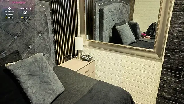 Snapshot of charlotte__G chatting on February 23, 2026, 9:39 am charlotte G online show from February 23, 2026, 9:39 am