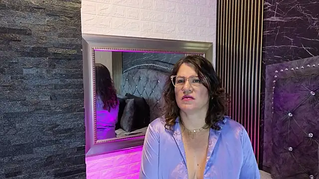 Snapshot of charlotte__G chatting on March 4, 2026, 11:27 am charlotte G online show from March 4, 2026, 11:27 am