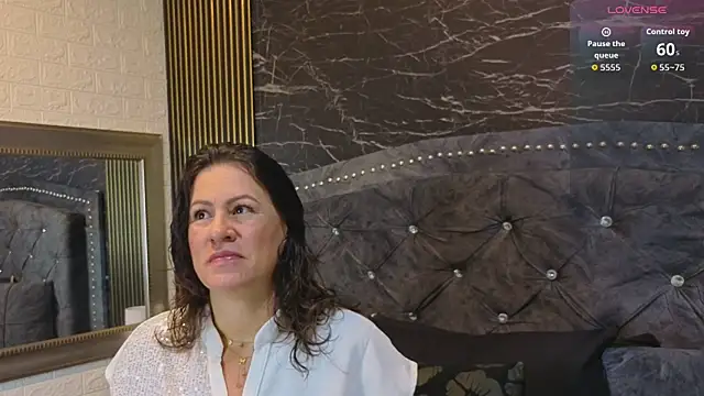 Snapshot of charlotte__G chatting on April 6, 2026, 11:22 am charlotte G online show from April 6, 2026, 11:22 am