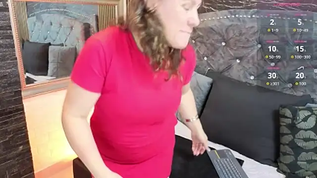 Snapshot of charlotte__G chatting on April 8, 2026, 11:21 am charlotte G online show from April 8, 2026, 11:21 am