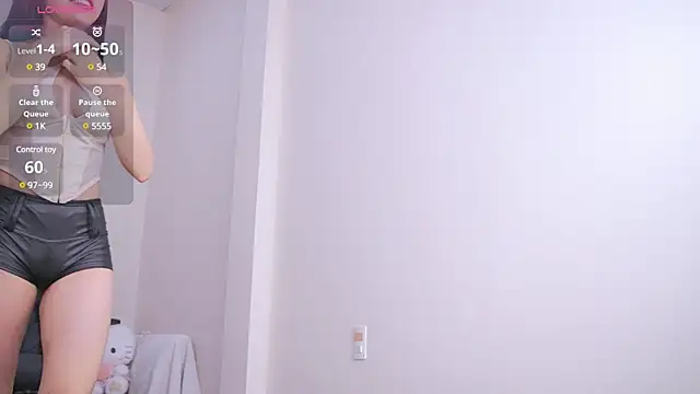 Miuzxc online show from February 9, 2025, 8:11 am