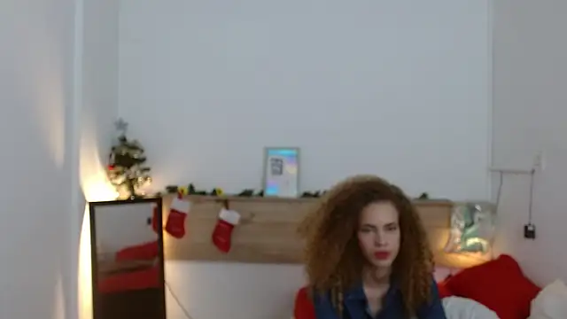 Snapshot of Zamu_1992 chatting on December 17, 2024, 10:54 pm Zamu 1992 online show from December 17, 2024, 10:54 pm