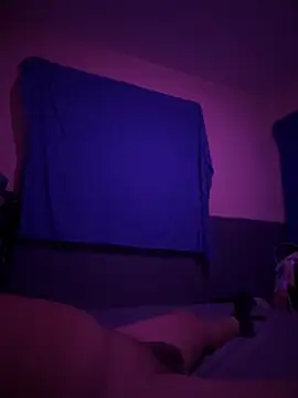 kandyloves online show from September 25, 2025, 9:57 am