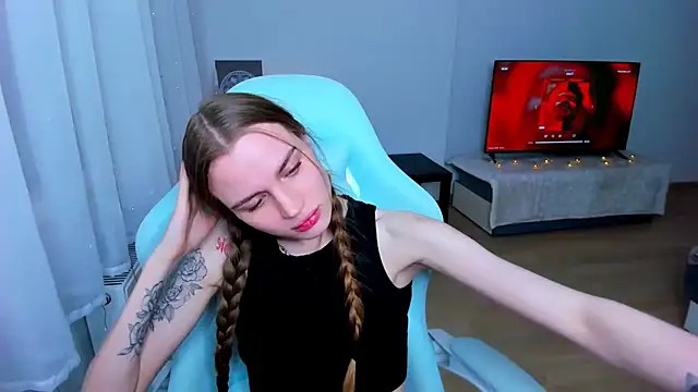 StellaLawless online show from January 12, 2025, 1:32 am