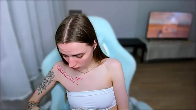 StellaLawless online show from February 1, 2025, 1:55 am