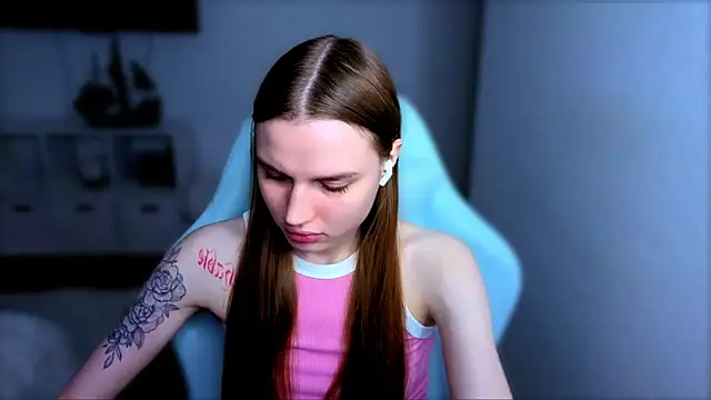 StellaLawless online show from October 30, 2025, 12:50 pm