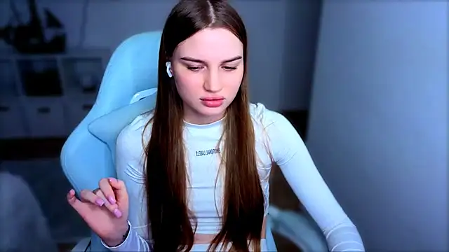 StellaLawless online show from January 10, 2026, 1:24 pm