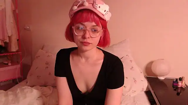 KatieMelone online show from July 15, 2026, 8:36 pm