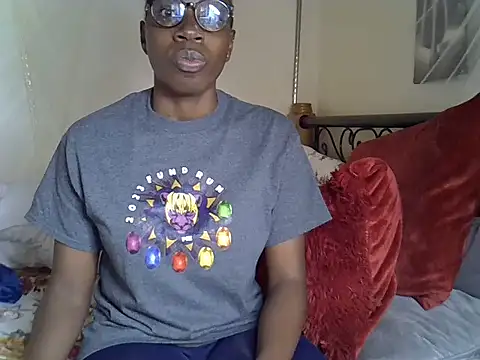 Sweet Bear online show from February 3, 2025, 3:42 am
