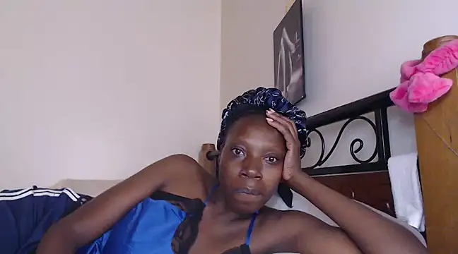 Sweet Bear online show from February 8, 2025, 3:41 am