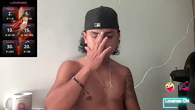 Snapshot of bob_petterson chatting on November 11, 2025, 3:01 pm bob petterson online show from November 11, 2025, 3:01 pm