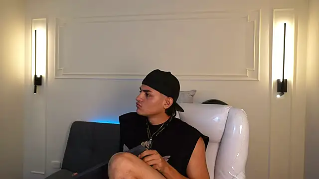 Paradise boy s online show from January 16, 2025, 2:41 am