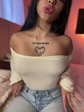 Snapshot of eva_elifee chatting on October 28, 2025, 10:23 pm eva elifee online show from October 28, 2025, 10:23 pm