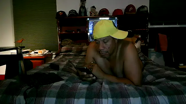 Snapshot of pimpdaddy4ever chatting on November 20, 2025, 4:23 am pimpdaddy4ever online show from November 20, 2025, 4:23 am