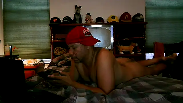 Snapshot of pimpdaddy4ever chatting on December 2, 2025, 2:45 pm pimpdaddy4ever online show from December 2, 2025, 2:45 pm