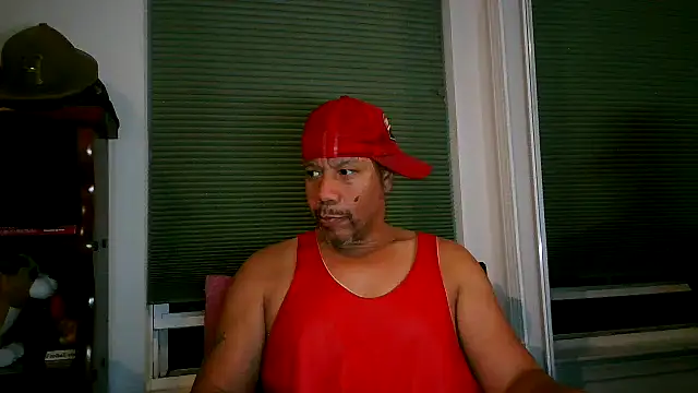 Snapshot of pimpdaddy4ever chatting on December 14, 2025, 1:55 am pimpdaddy4ever online show from December 14, 2025, 1:55 am