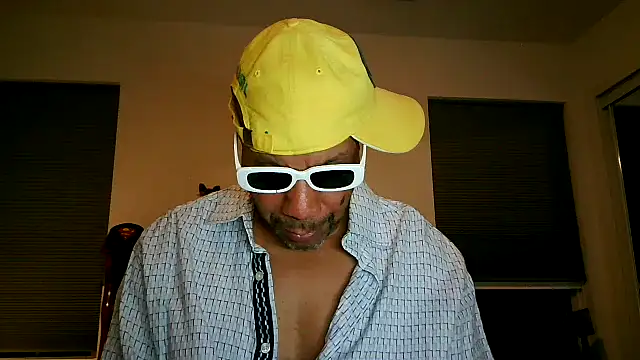 Snapshot of pimpdaddy4ever chatting on January 9, 2026, 1:19 am pimpdaddy4ever online show from January 9, 2026, 1:19 am