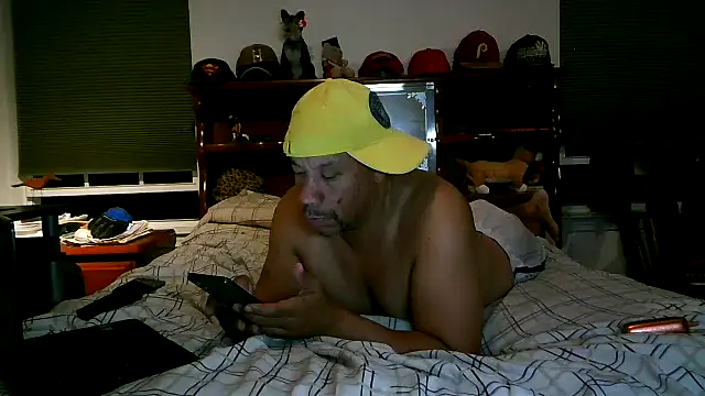 Snapshot of pimpdaddy4ever chatting on January 16, 2026, 3:43 am pimpdaddy4ever online show from January 16, 2026, 3:43 am