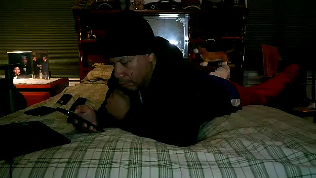 Snapshot of pimpdaddy4ever chatting on February 23, 2026, 11:46 pm pimpdaddy4ever online show from February 23, 2026, 11:46 pm