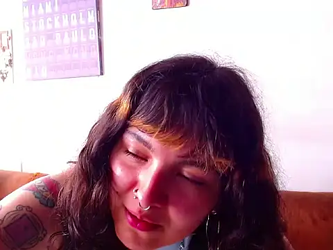 Snapshot of sweetiee_mary chatting on June 12, 2026, 8:08 pm sweetiee mary online show from June 12, 2026, 8:08 pm