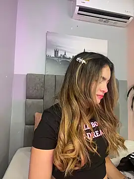 selene tylor  online show from July 19, 2026, 8:34 pm