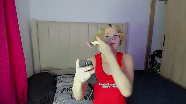 Snapshot of melo_prin chatting on October 14, 2025, 7:53 am melo prin online show from October 14, 2025, 7:53 am