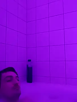 Wesleymodel online show from January 8, 2026, 9:50 pm