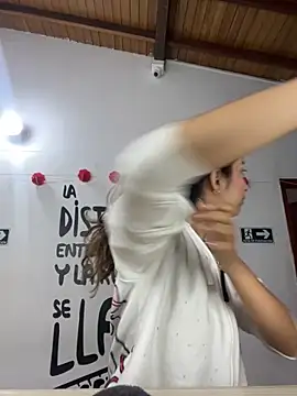 Snapshot of little-Emma chatting on September 18, 2025, 3:08 am little-Emma online show from September 18, 2025, 3:08 am