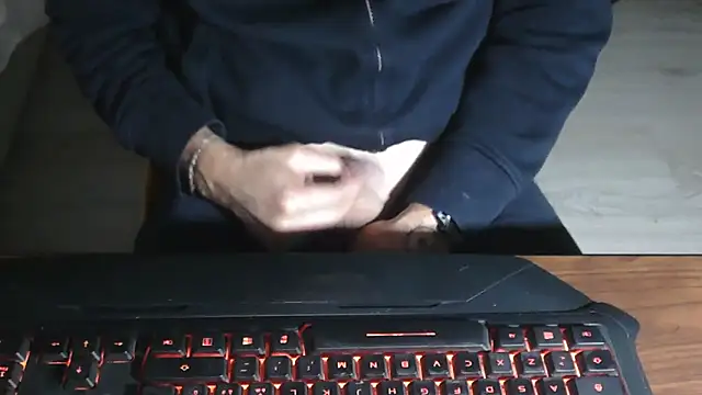 Snapshot of Adri_gard chatting on October 26, 2025, 8:59 pm Adri gard online show from October 26, 2025, 8:59 pm