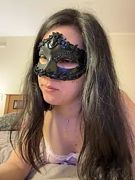 Reinacatchile online show from December 16, 2024, 2:25 am