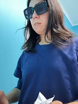 Reinacatchile online show from February 14, 2026, 3:31 pm