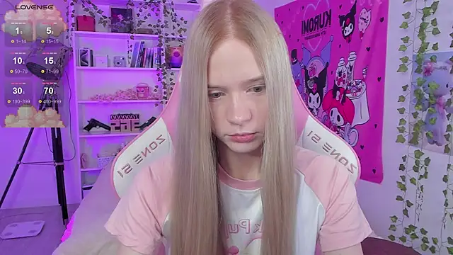 Snapshot of Milia_Parker chatting on February 18, 2025, 1:54 am Milia Parker online show from February 18, 2025, 1:54 am