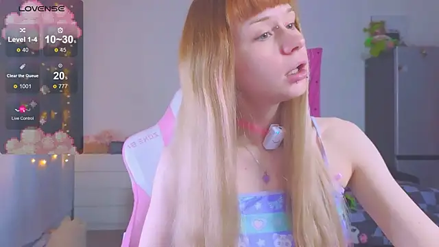 Snapshot of Milia_Parker chatting on November 7, 2025, 7:36 pm Milia Parker online show from November 7, 2025, 7:36 pm