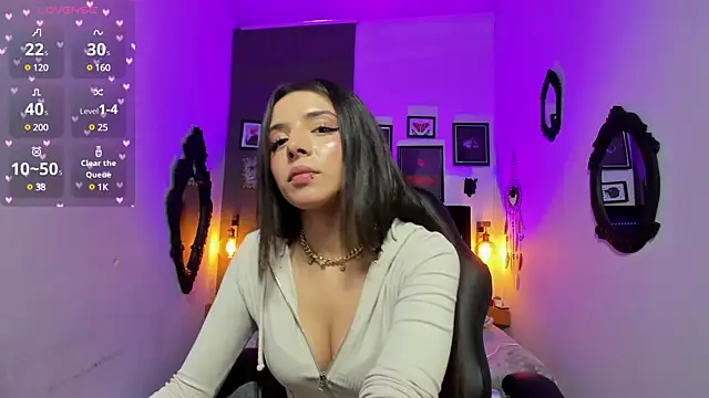 Snapshot of Charlotte__Benett chatting on January 6, 2025, 4:15 am Charlotte Benett online show from January 6, 2025, 4:15 am