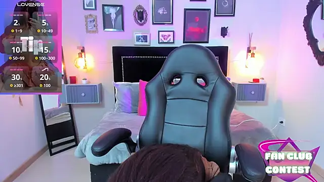 Charlotte  Benett online show from September 22, 2025, 4:58 am