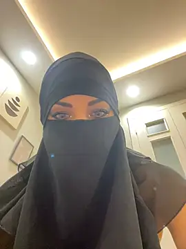 Snapshot of Amberonee31 chatting on February 1, 2025, 7:44 pm Amberonee31 online show from February 1, 2025, 7:44 pm