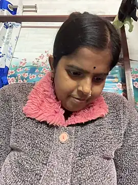 Beauty-queen online show from December 29, 2024, 9:17 am
