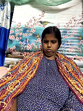 Beauty-queen online show from November 30, 2025, 11:03 am