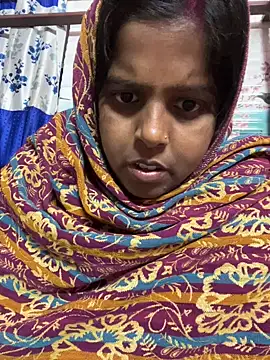 Beauty-queen online show from January 7, 2026, 2:19 pm