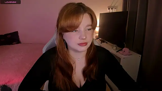  Lisa x online show from December 1, 2024, 4:29 pm