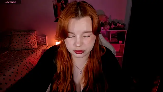  Lisa x online show from October 23, 2025, 12:04 pm