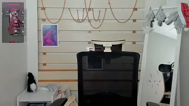 Snapshot of Josephine_Kiss chatting on December 24, 2024, 1:28 pm Josephine Kiss online show from December 24, 2024, 1:28 pm