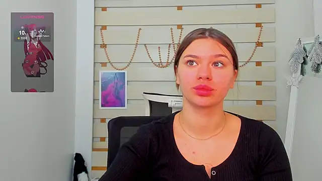 Snapshot of Josephine_Kiss chatting on December 28, 2024, 8:05 am Josephine Kiss online show from December 28, 2024, 8:05 am