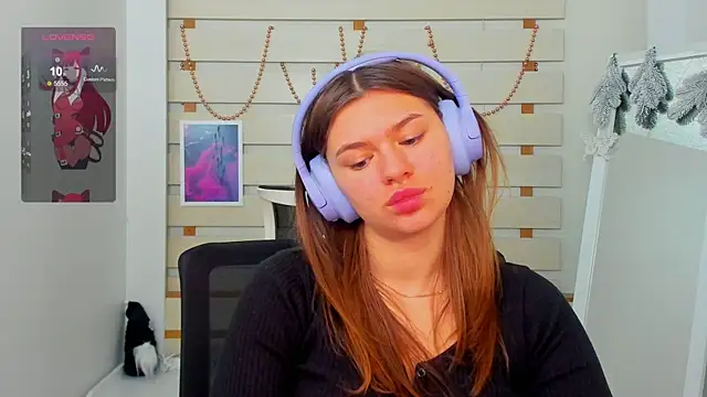 Snapshot of Josephine_Kiss chatting on December 29, 2024, 8:11 am Josephine Kiss online show from December 29, 2024, 8:11 am