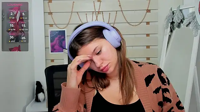 Snapshot of Josephine_Kiss chatting on January 11, 2025, 2:36 pm Josephine Kiss online show from January 11, 2025, 2:36 pm