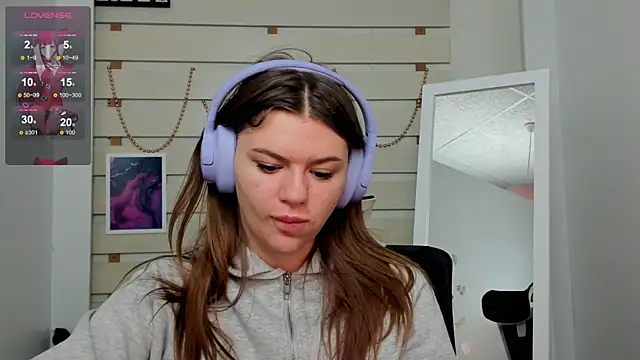 Snapshot of Josephine_Kiss chatting on January 19, 2025, 7:57 am Josephine Kiss online show from January 19, 2025, 7:57 am