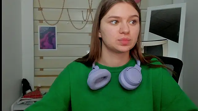 Snapshot of Josephine_Kiss chatting on February 21, 2025, 4:16 pm Josephine Kiss online show from February 21, 2025, 4:16 pm