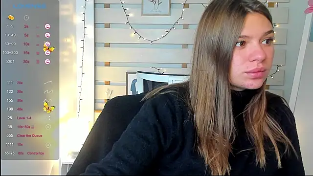 Snapshot of Josephine_Kiss chatting on October 3, 2025, 12:24 pm Josephine Kiss online show from October 3, 2025, 12:24 pm